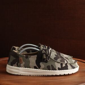 Hey Dude Loafers Womens SZ 8 Green Wendy Camoflage Slip On Lightweight Flat Shoe